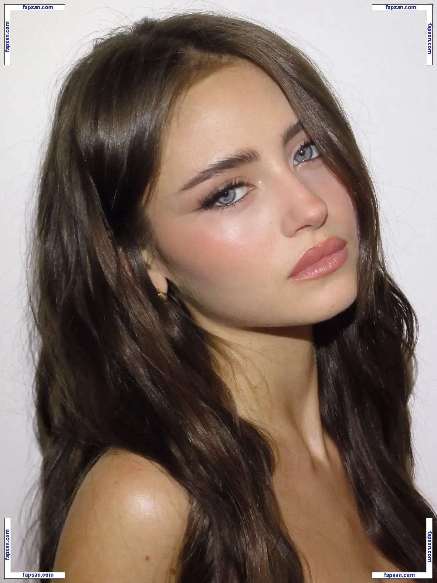 Leni Klum nude photo #2292 from OnlyFans