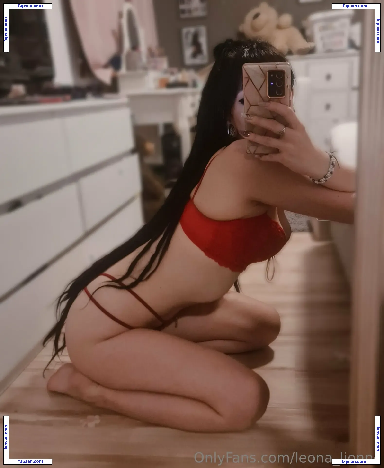 leona_lionne_free nude photo #0007 from OnlyFans