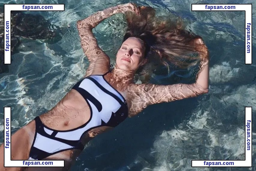 Leonie Beck голая фото #0018 с Онлифанс