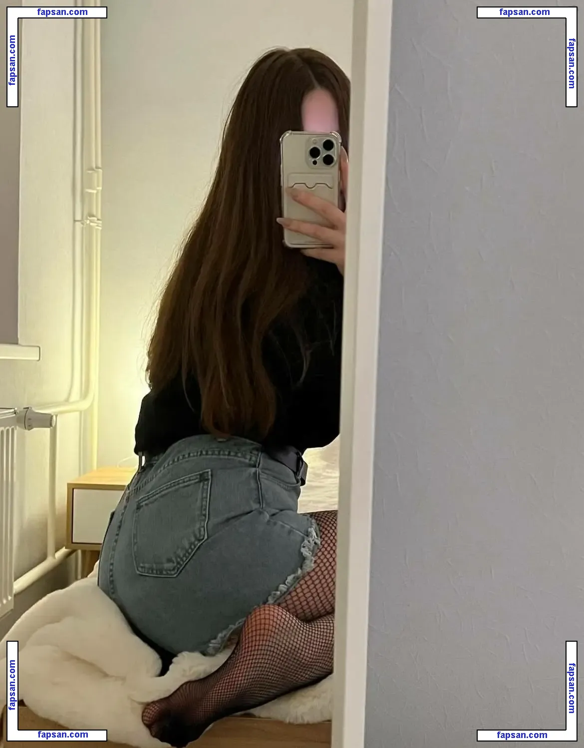 Lepreconnn nude photo #0059 from OnlyFans