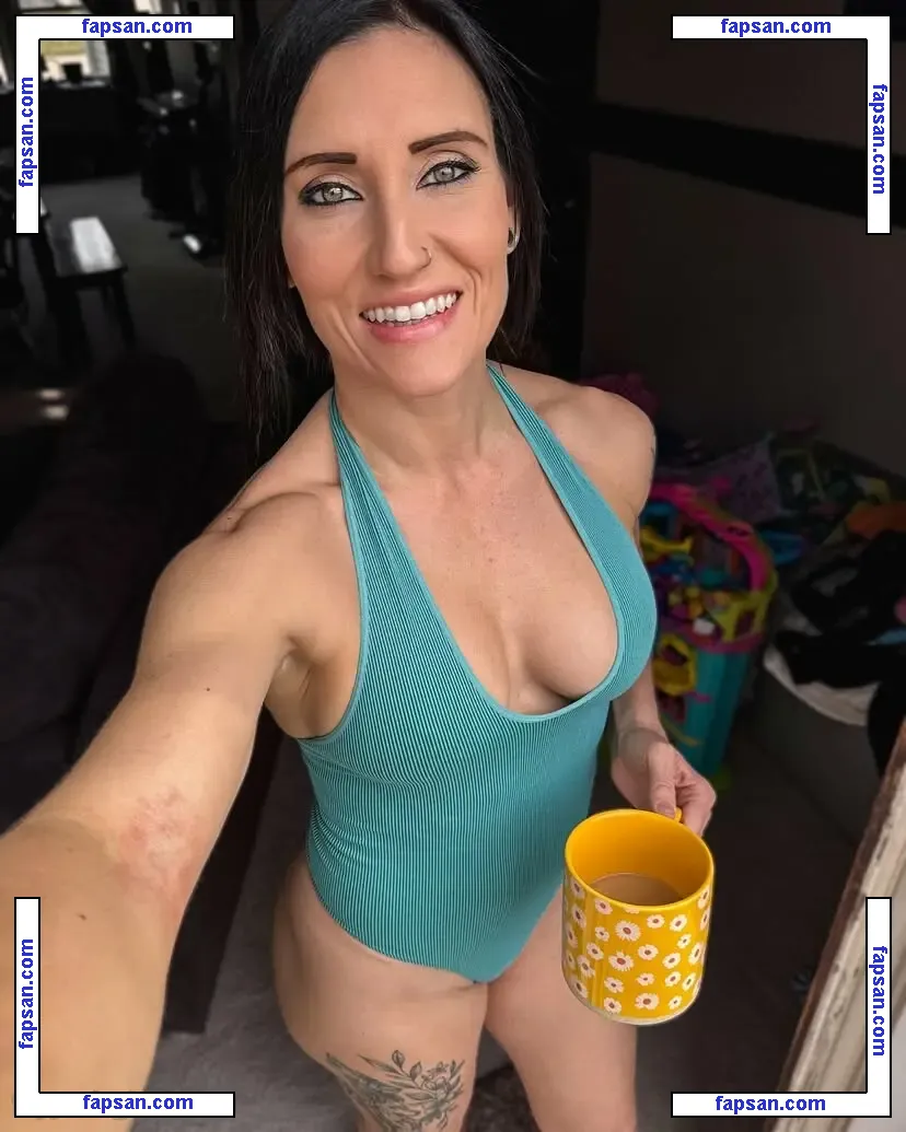 Lesley Cusumano nude photo #0009 from OnlyFans
