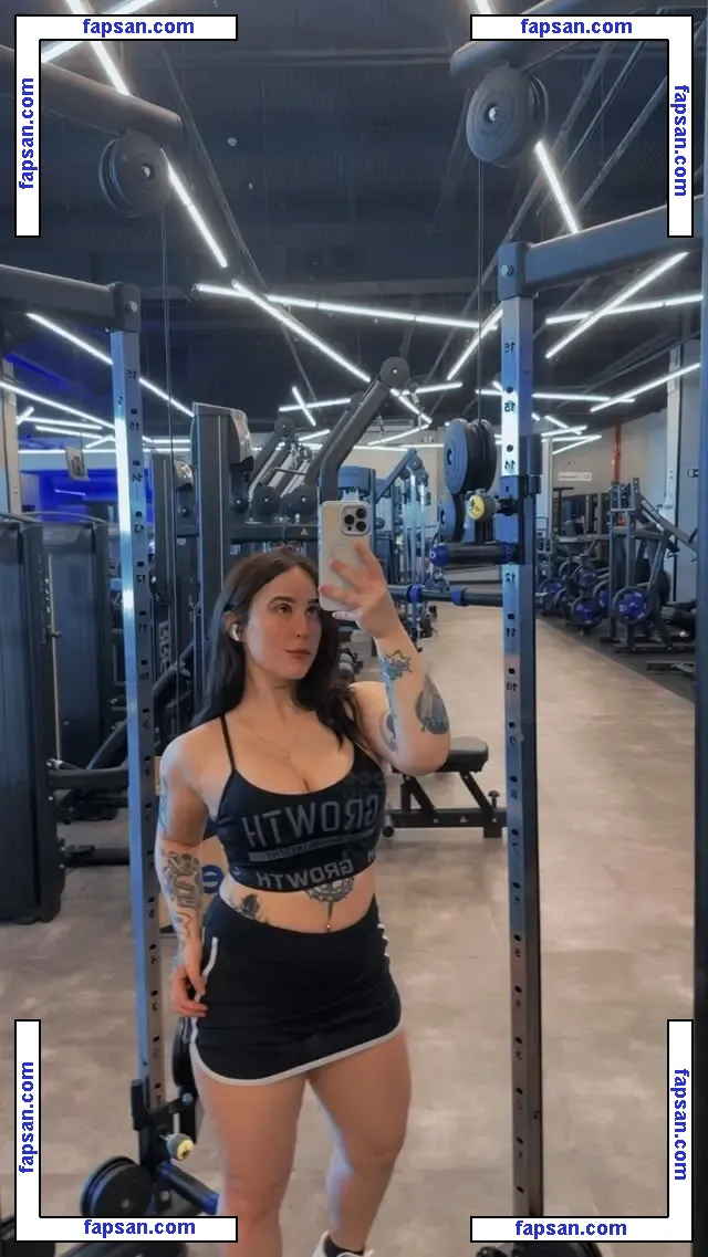 Leticia Motta nude photo #0027 from OnlyFans