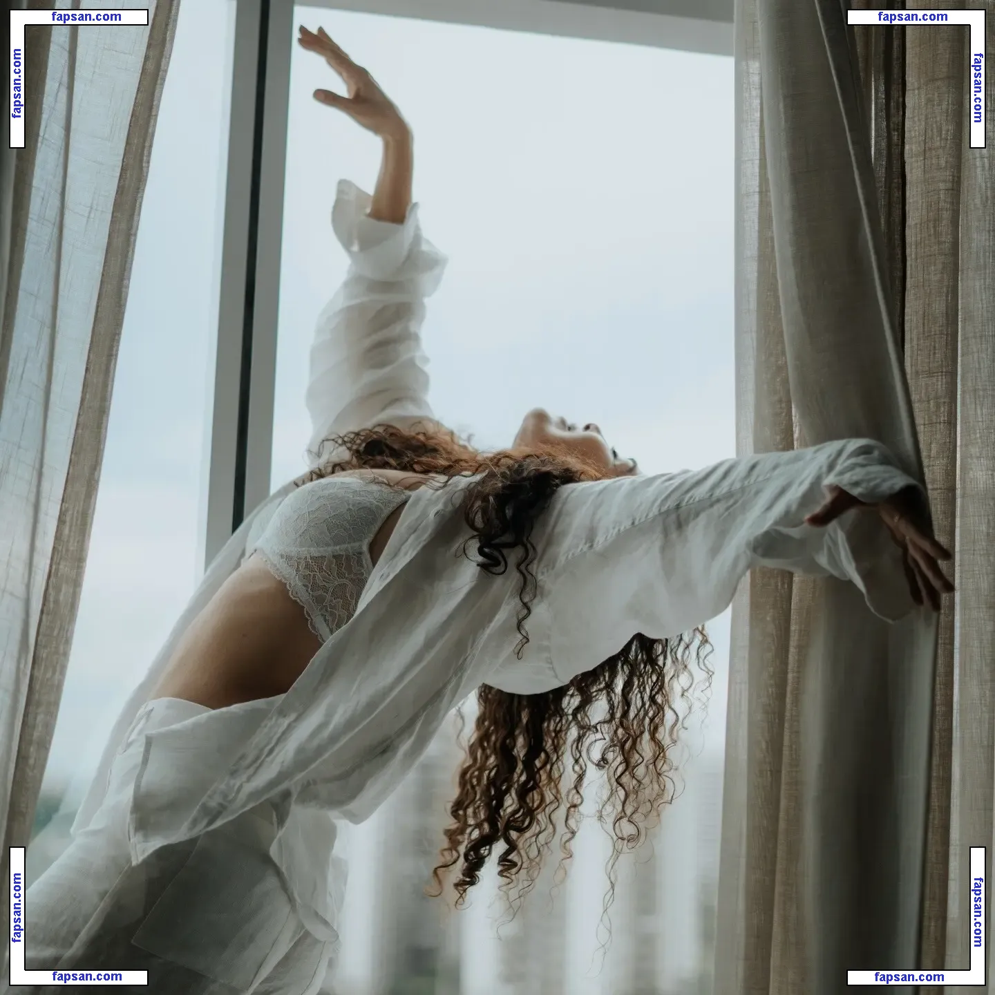 Letícia Sabatella nude photo #0009 from OnlyFans