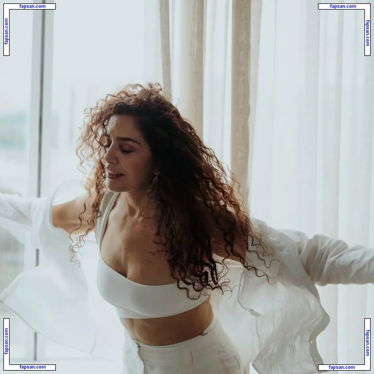 Letícia Sabatella nude photo #0010 from OnlyFans