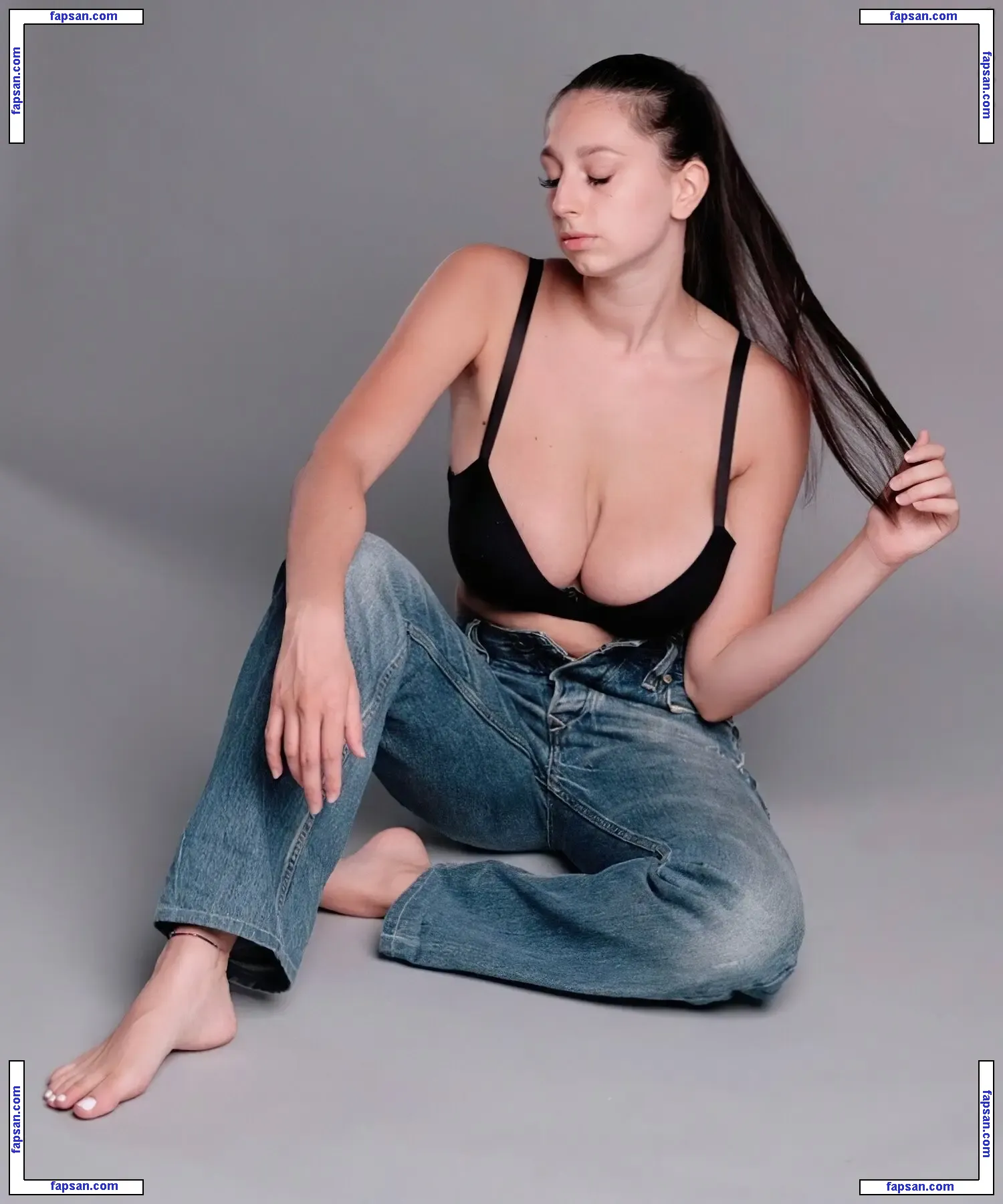 Letizia Ceresa голая фото #0060 с Онлифанс