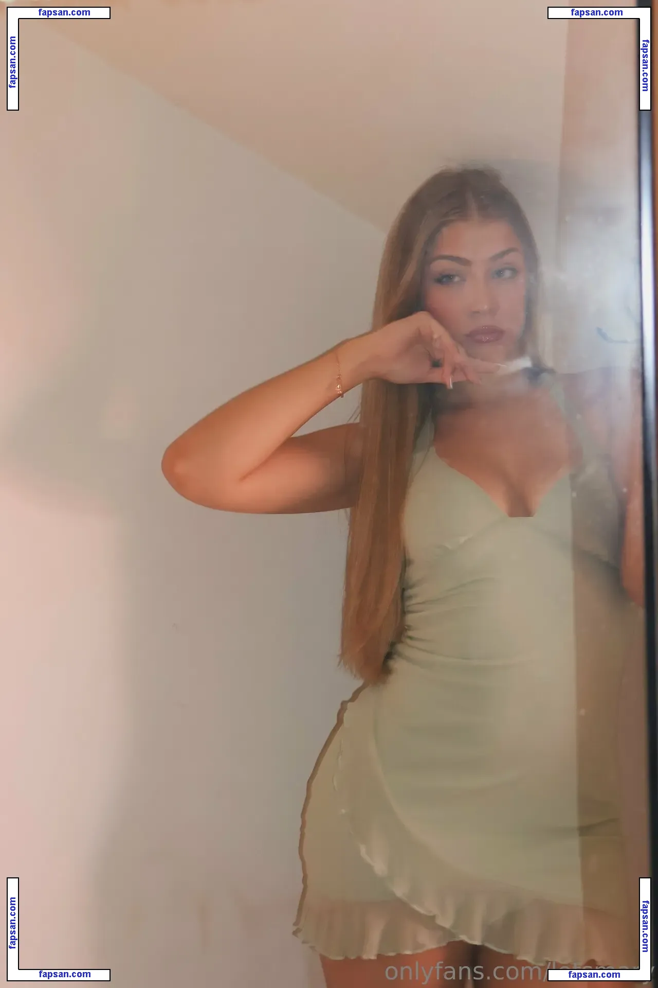 Letsmary nude photo #0038 from OnlyFans