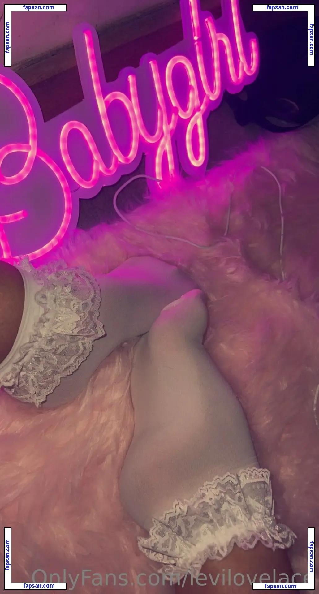 levilovelace nude photo #0019 from OnlyFans