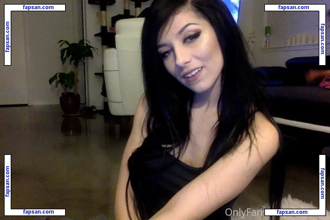 Lexze nude photo #0015 from OnlyFans