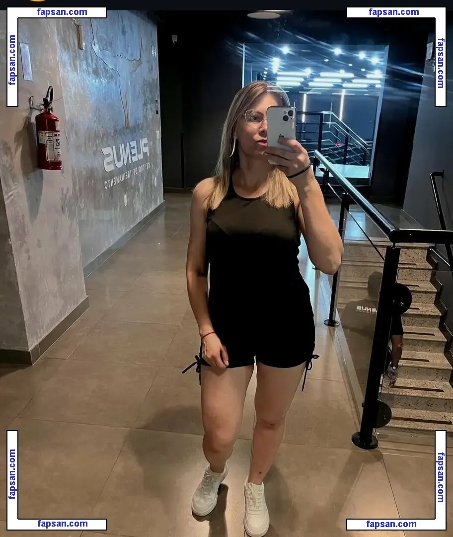 Lhggcggh nude photo #0001 from OnlyFans