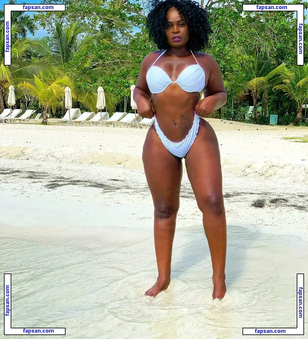 Lia Aesthetic nude photo #0002 from OnlyFans