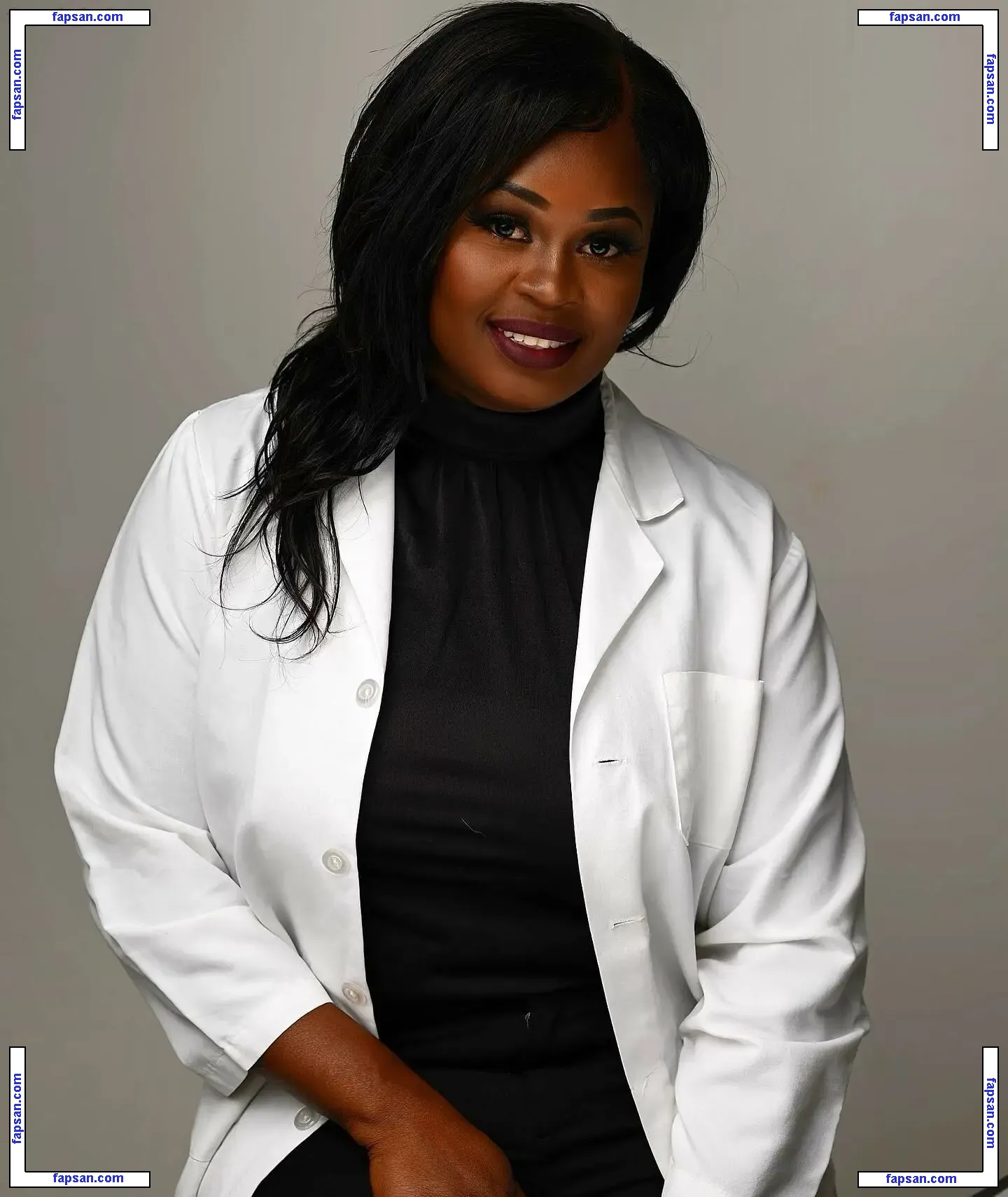 Lia Aesthetic nude photo #0005 from OnlyFans