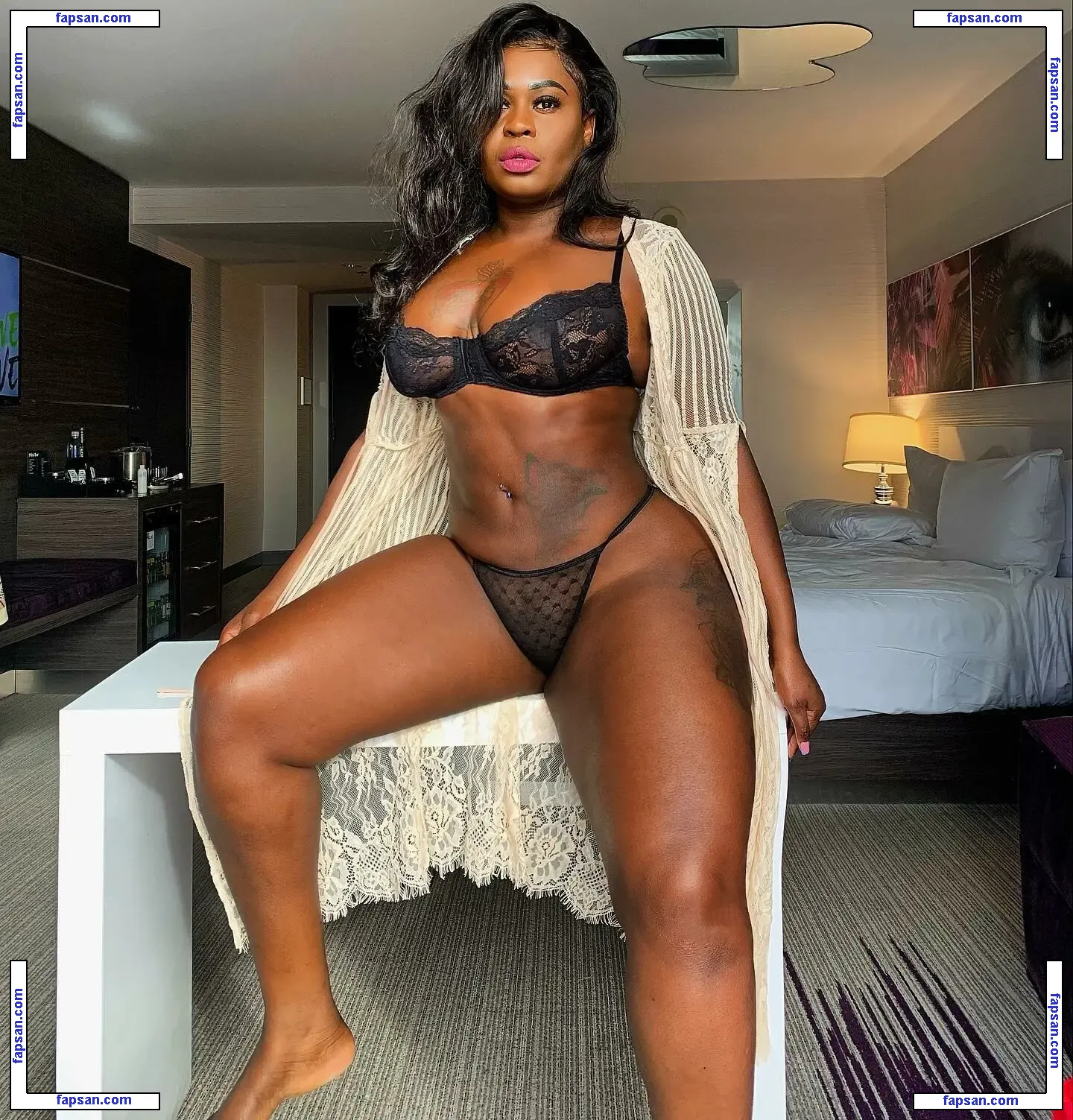 Lia Aesthetic nude photo #0013 from OnlyFans