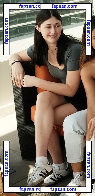 Lia Block nude photo #0040 from OnlyFans
