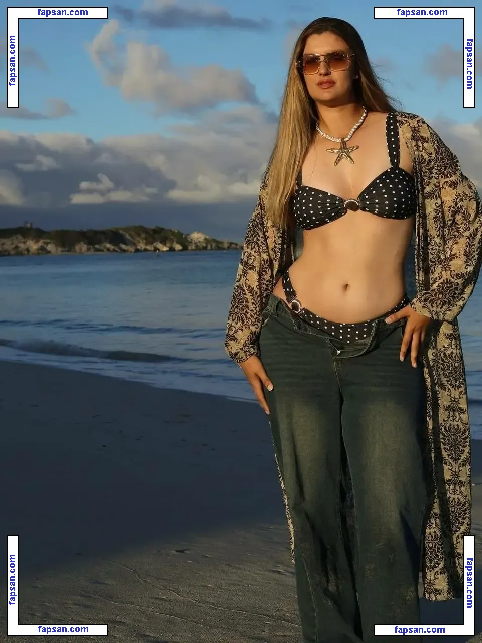 Lia Leiper nude photo #0003 from OnlyFans