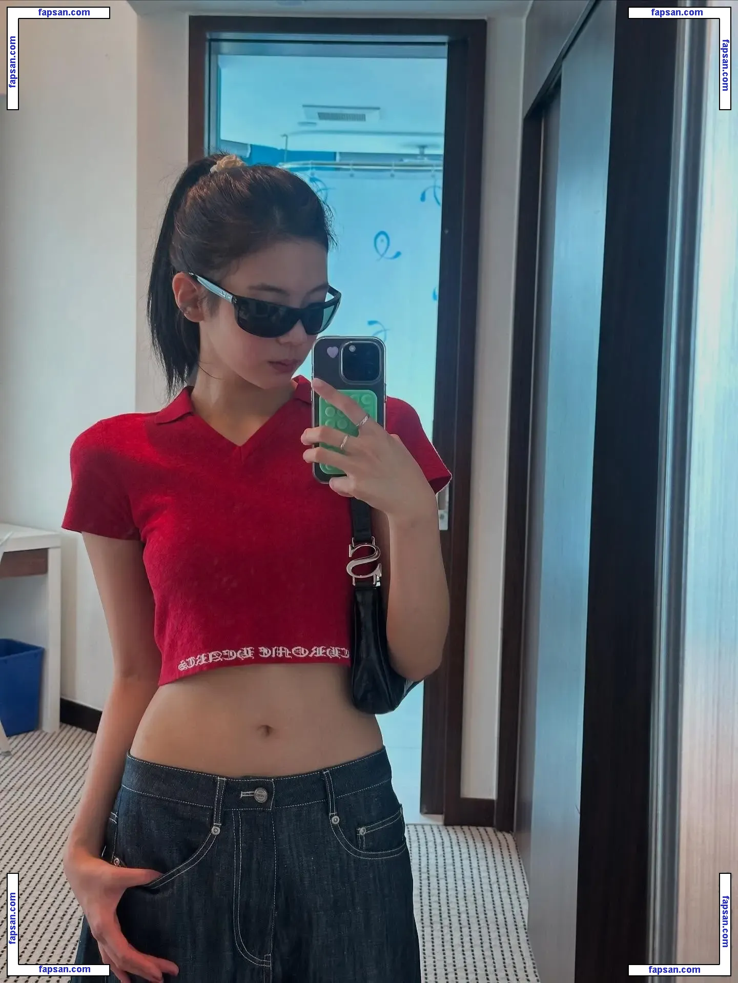 lia_loves___ nude photo #0022 from OnlyFans