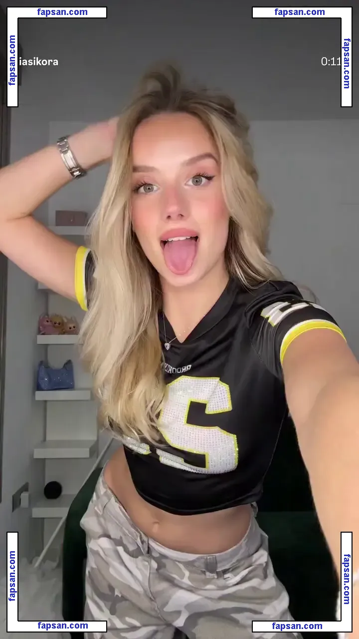 Lia Sikora голая фото #0050 с Онлифанс