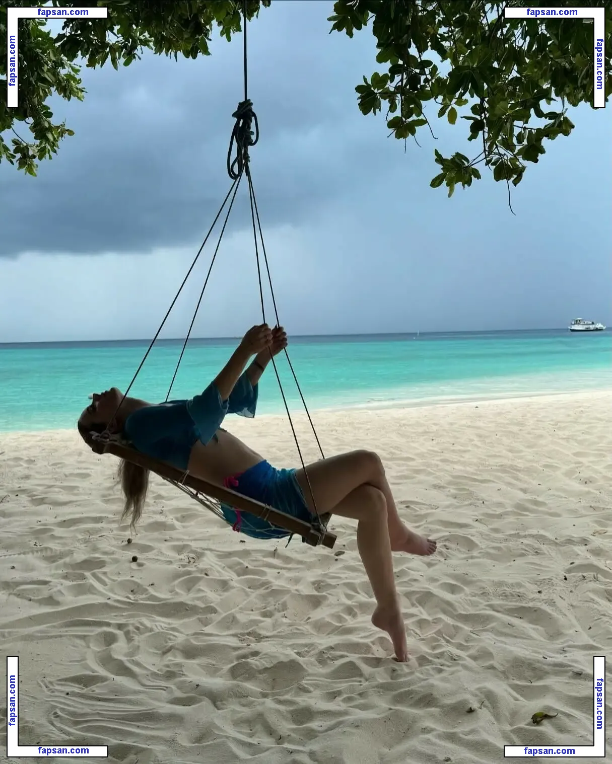 Lia Sikora nude photo #0064 from OnlyFans