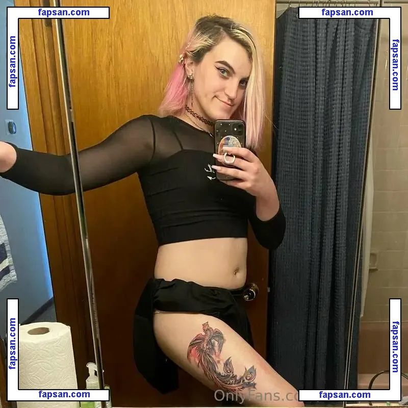 liaeuphoria nude photo #0002 from OnlyFans