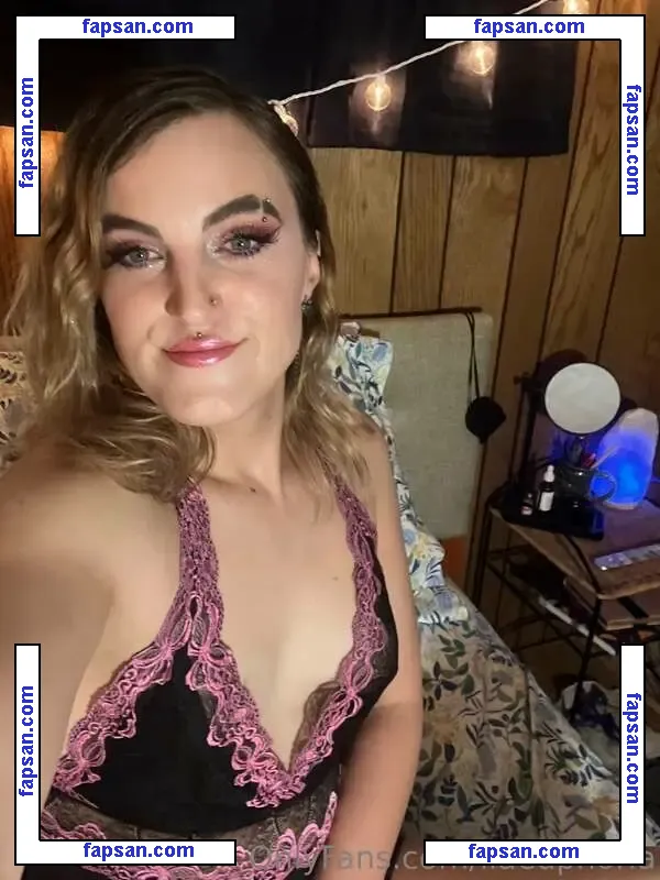 liaeuphoria nude photo #0025 from OnlyFans