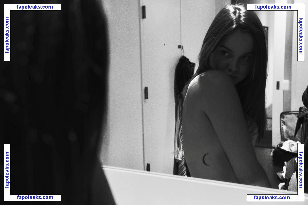 Liana Liberato nude photo #0065 from OnlyFans