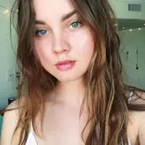 Liana Liberato голая #0011