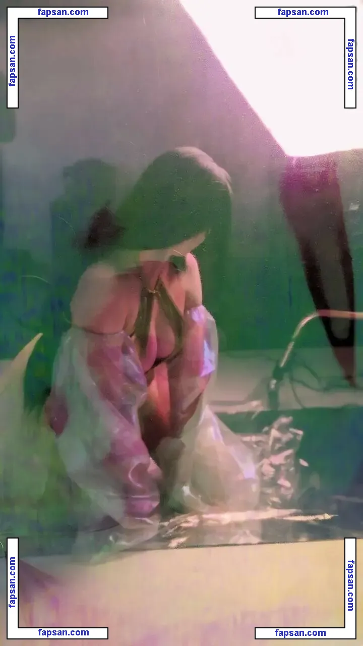 Liar_Ara голая фото #0012 с Онлифанс