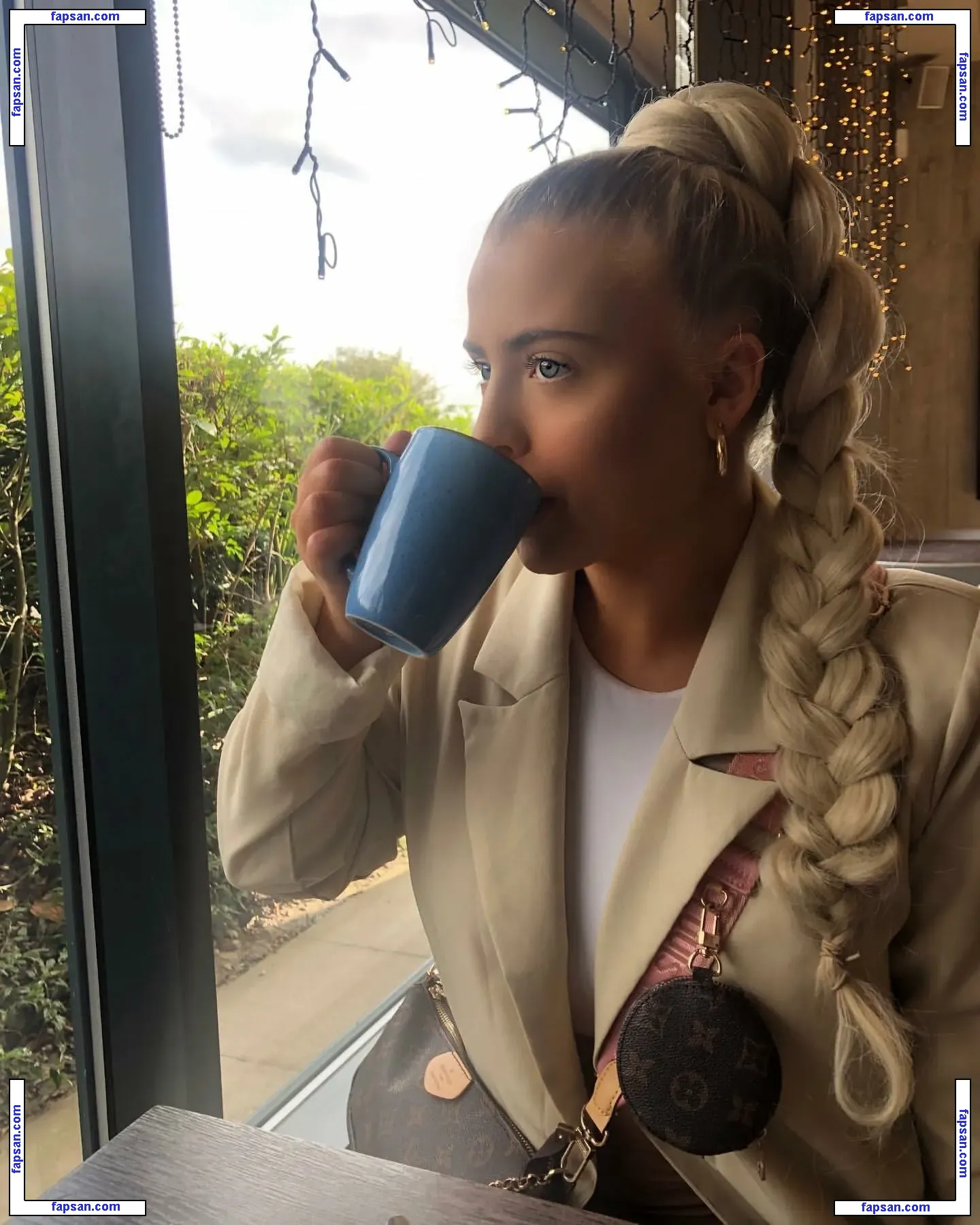 libbyrebecca nude photo #0017 from OnlyFans