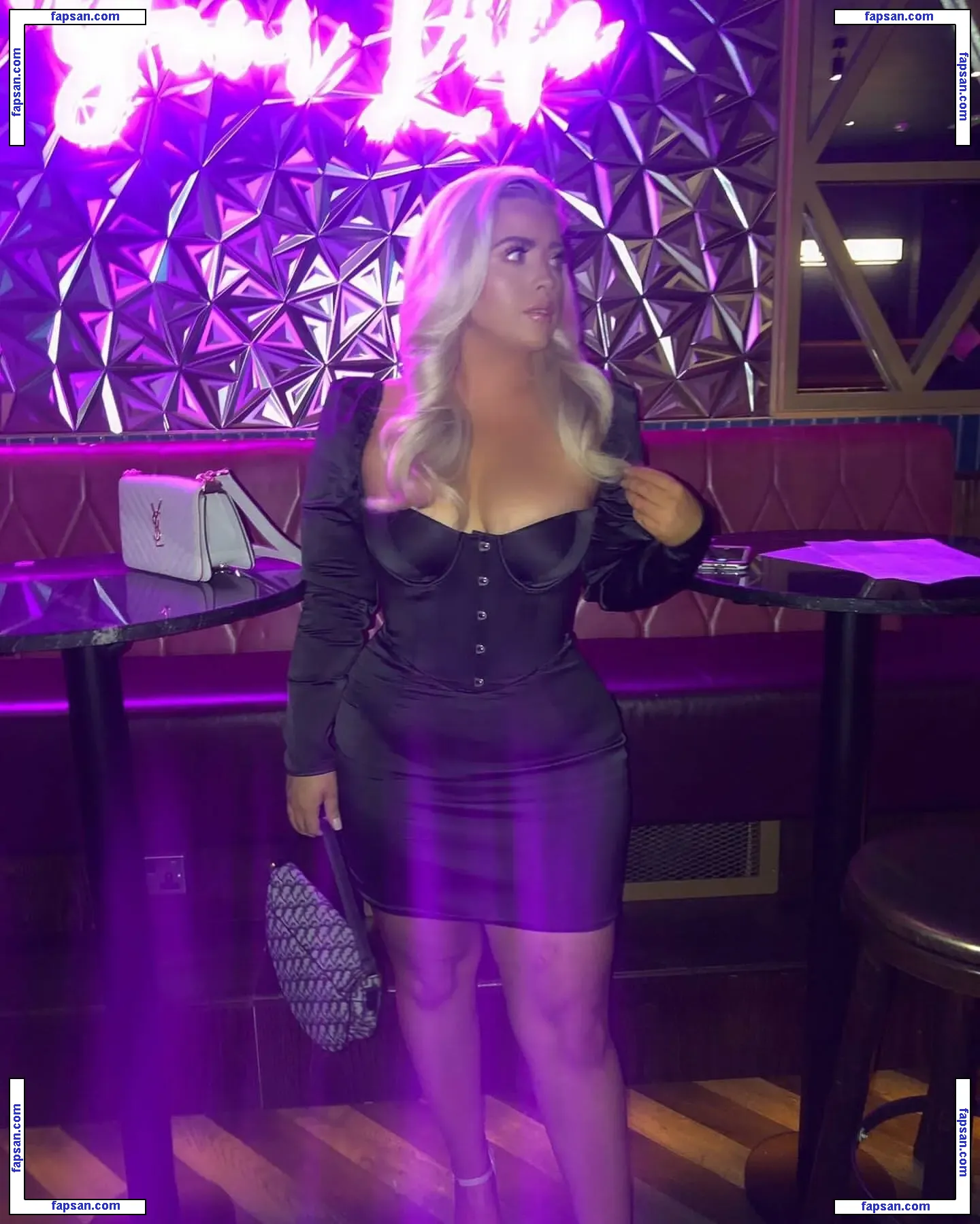 libbyrebecca nude photo #0024 from OnlyFans