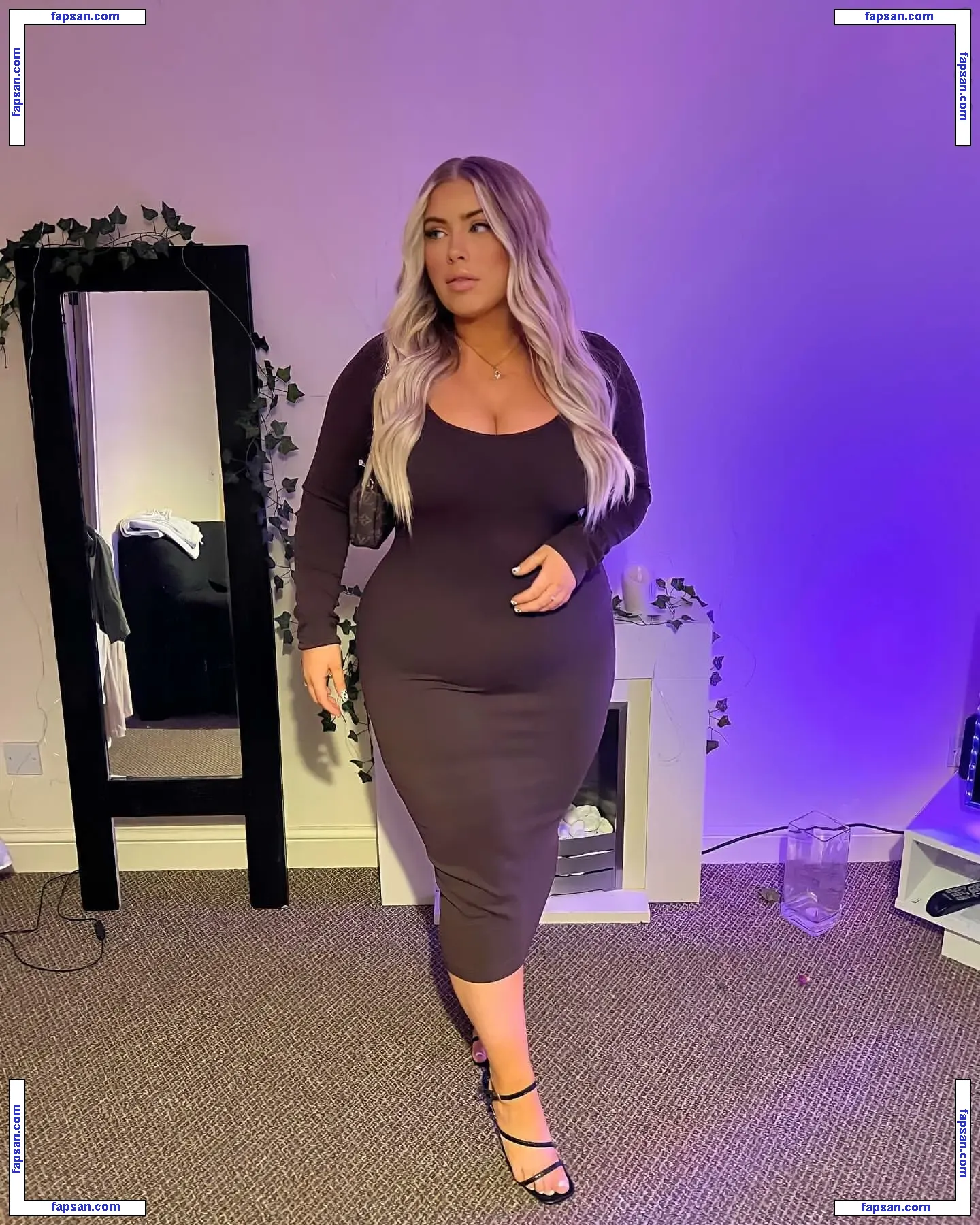 libbyrebecca nude photo #0027 from OnlyFans