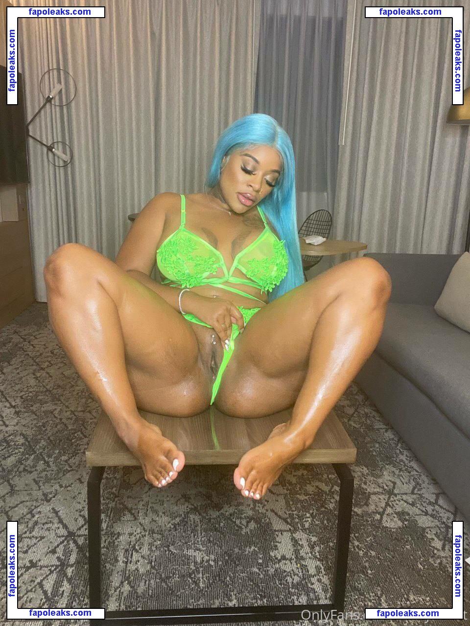 Lickmykakez / Kakey / kakeytaughtmellc nude photo #0023 from OnlyFans