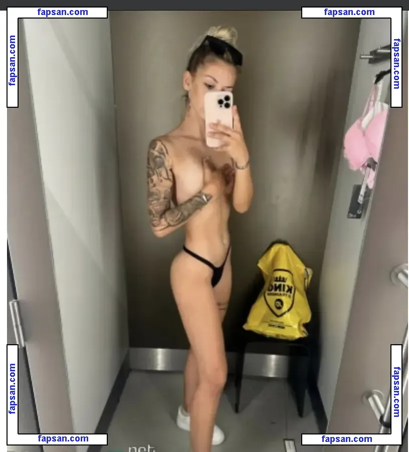 Liene Tienemann голая фото #0005 с Онлифанс