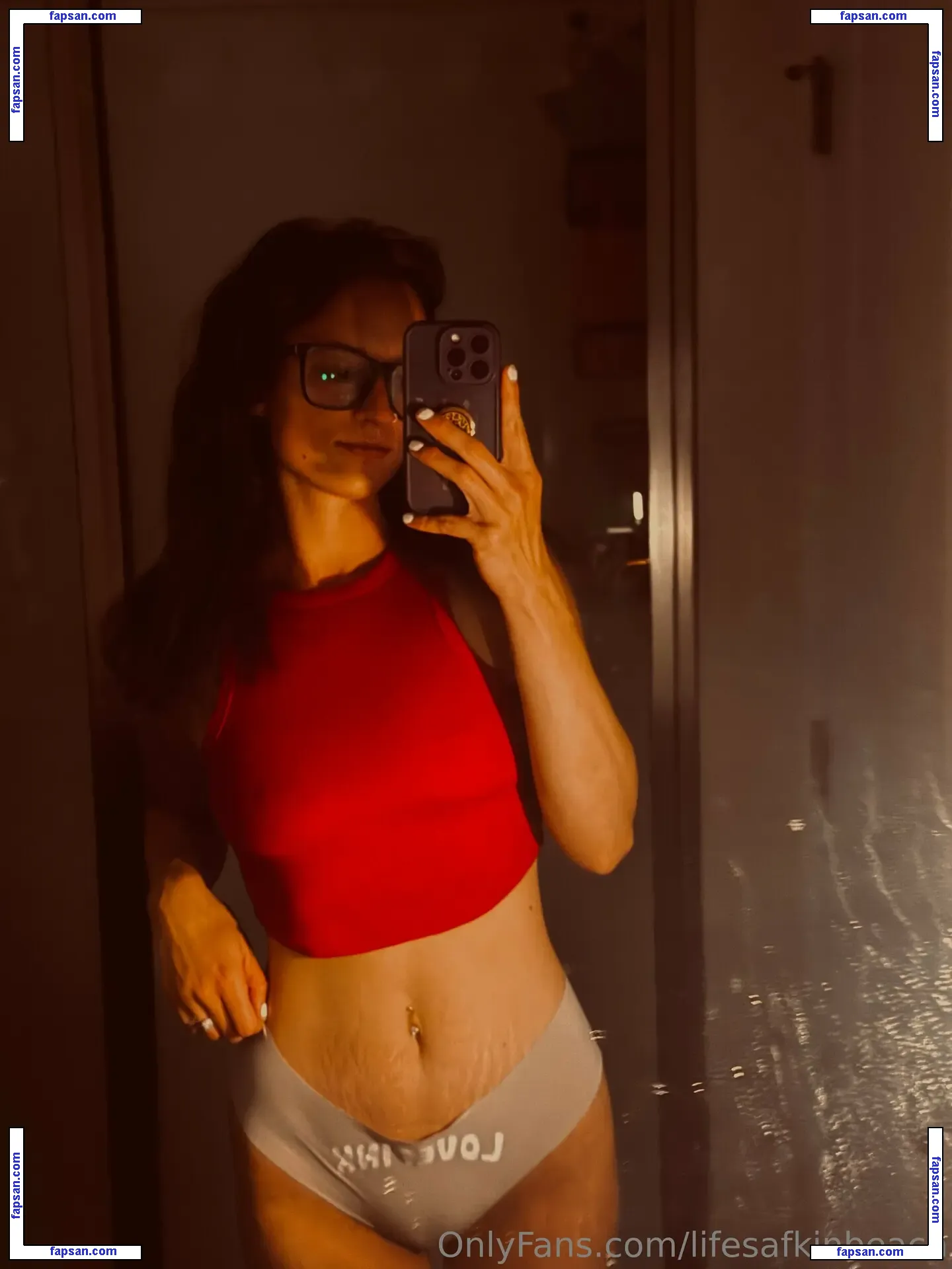 lifesafkinbeach nude photo #0027 from OnlyFans