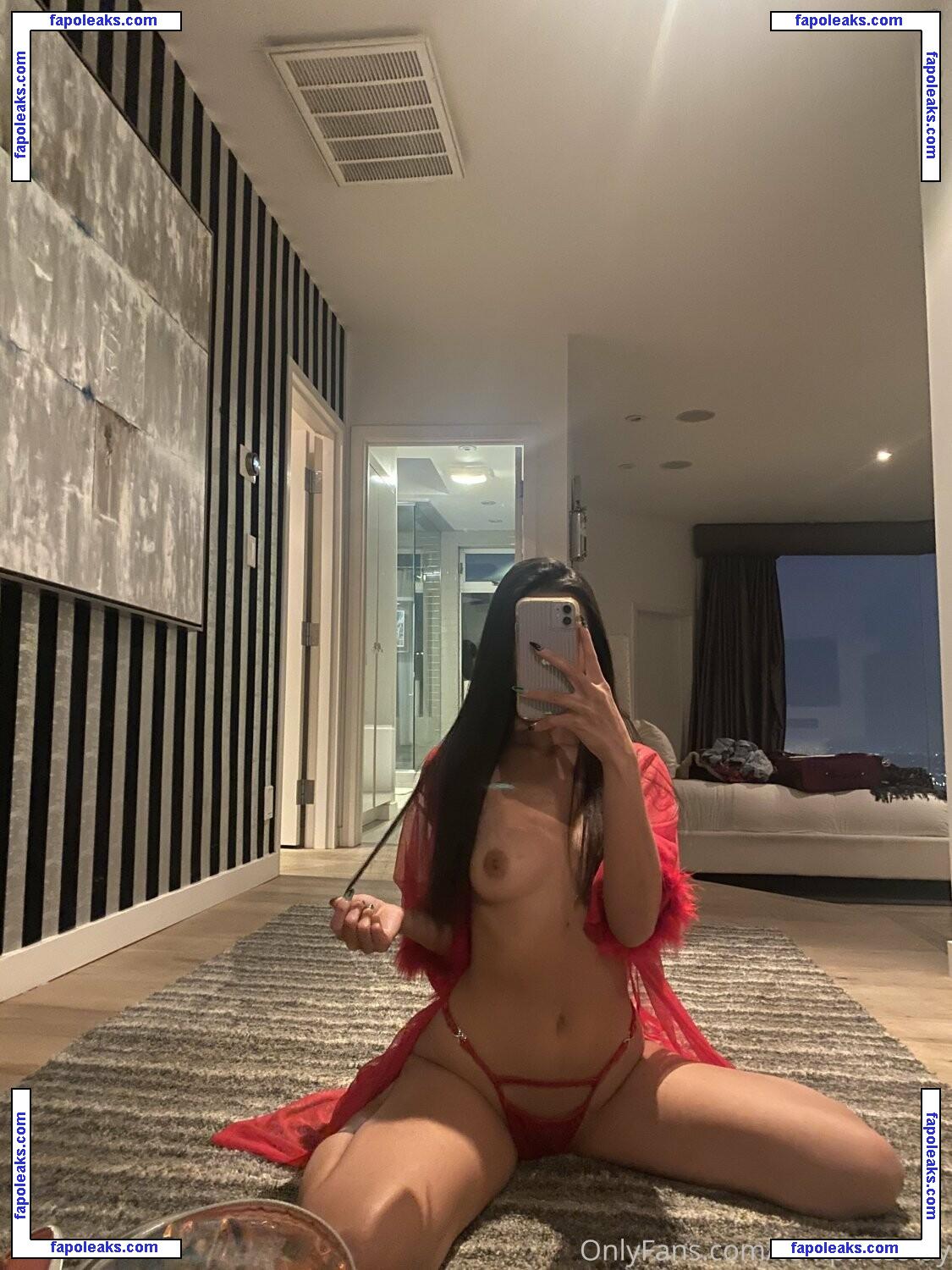 Lil Asian Princess / temptresstay nude photo #0027 from OnlyFans