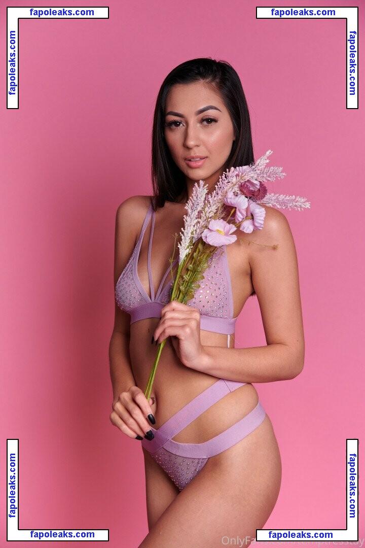 Lil Asian Princess / temptresstay nude photo #0053 from OnlyFans