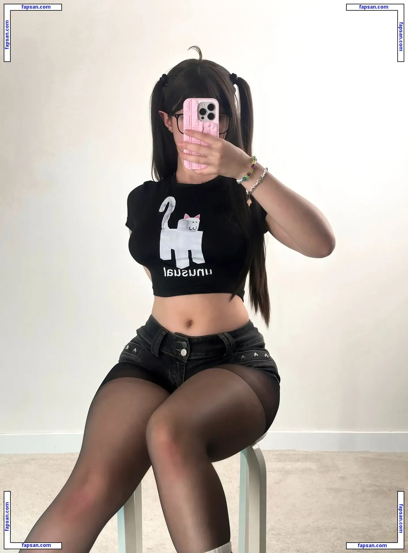 Lila Minx голая фото #0032 с Онлифанс