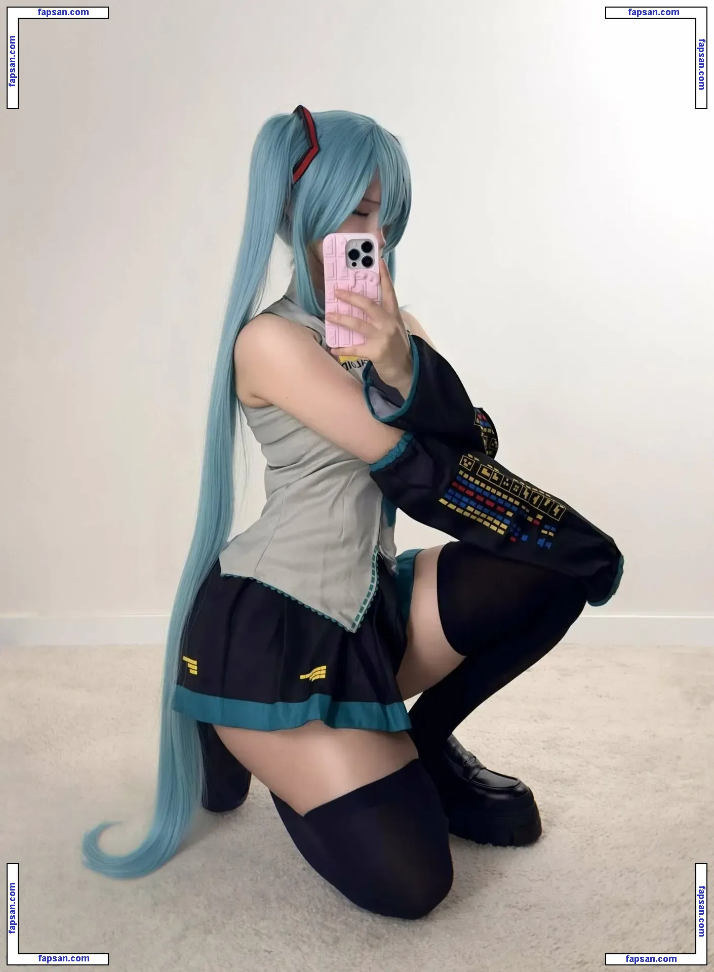 Lila Minx голая фото #0033 с Онлифанс