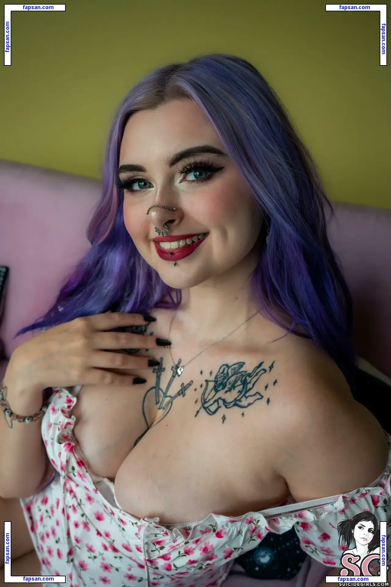 Lilacfables голая фото #0083 с Онлифанс