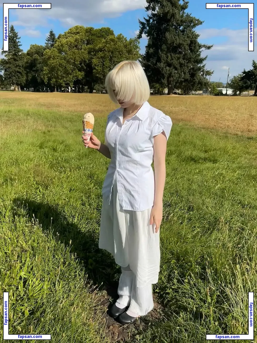 lilahangelcake nude photo #0009 from OnlyFans