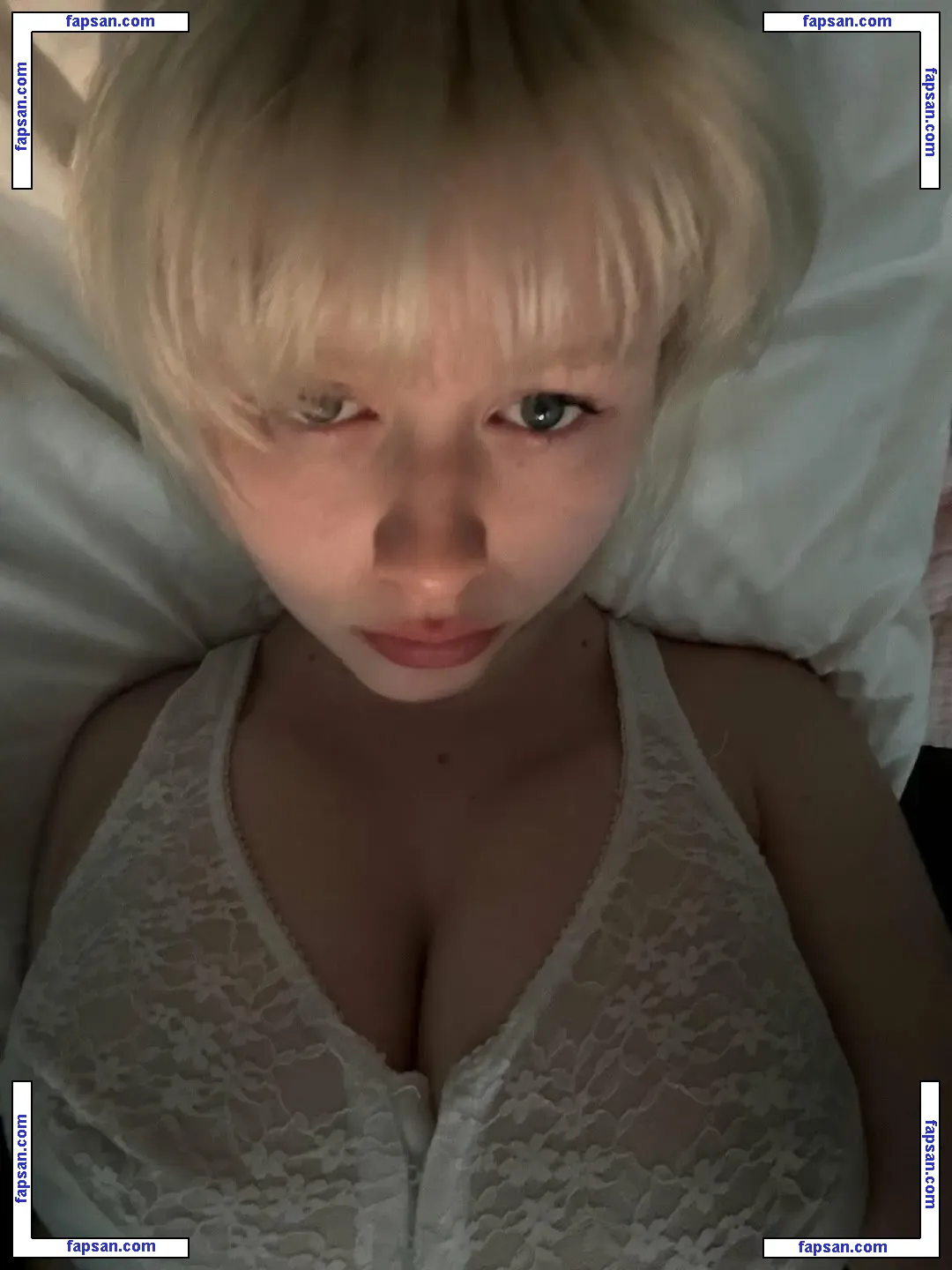 lilahangelcake nude photo #0021 from OnlyFans