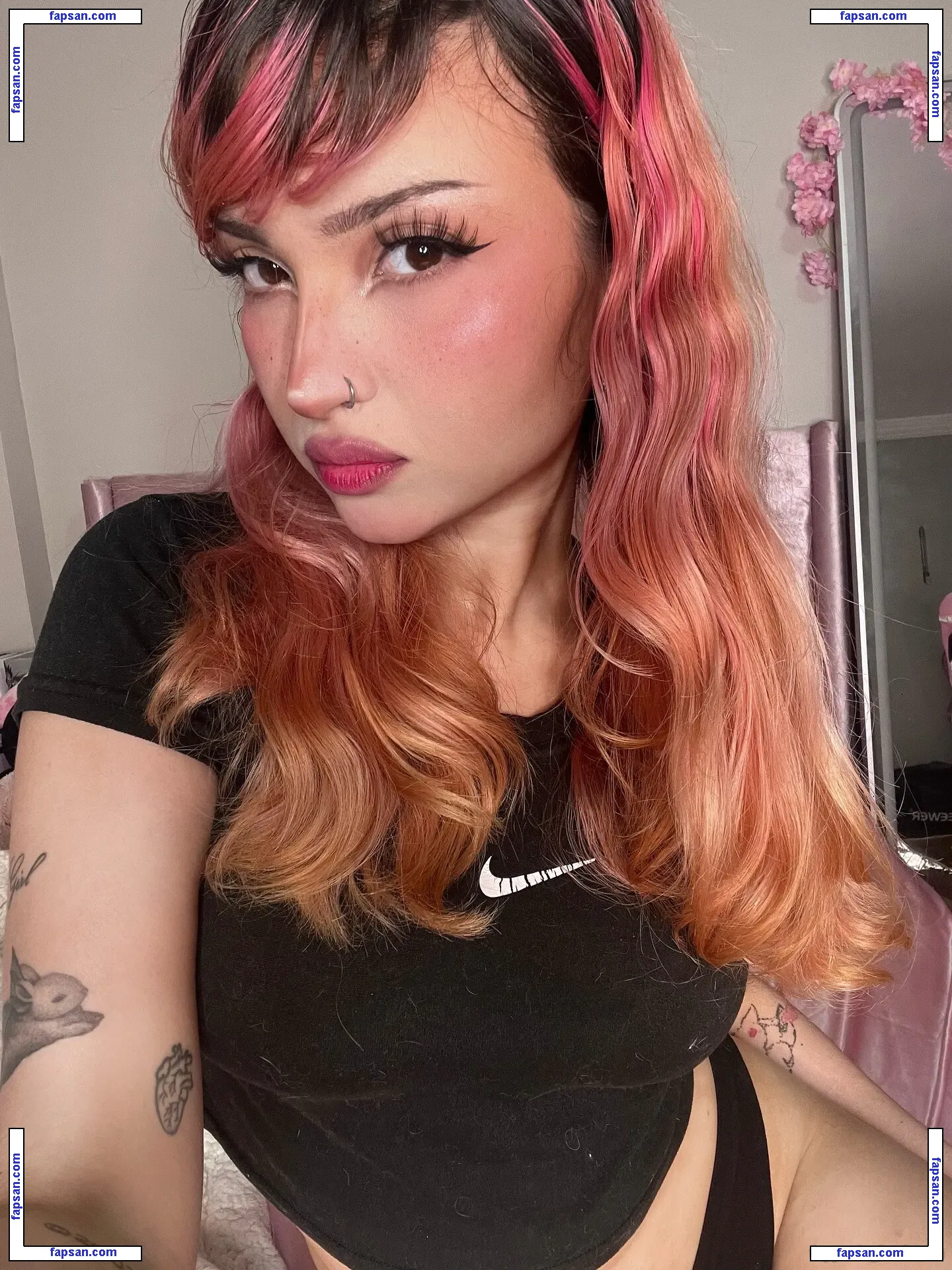 Lilcutiecherie nude photo #0035 from OnlyFans