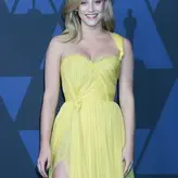 Lili Reinhart голая #0129