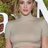 Lili Reinhart голая #0244