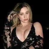 Lili Reinhart голая #0570