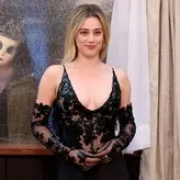 Lili Reinhart голая #0603