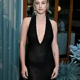 Lili Reinhart голая #0624