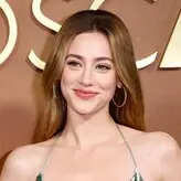 Lili Reinhart голая #0804