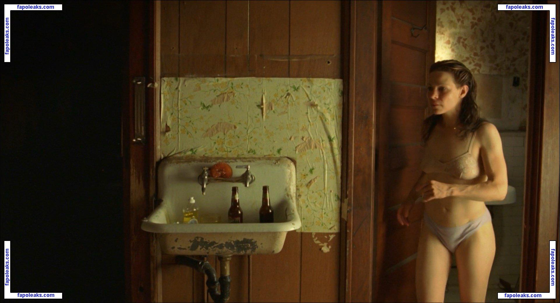 Lili Taylor голая фото #0021 с Онлифанс