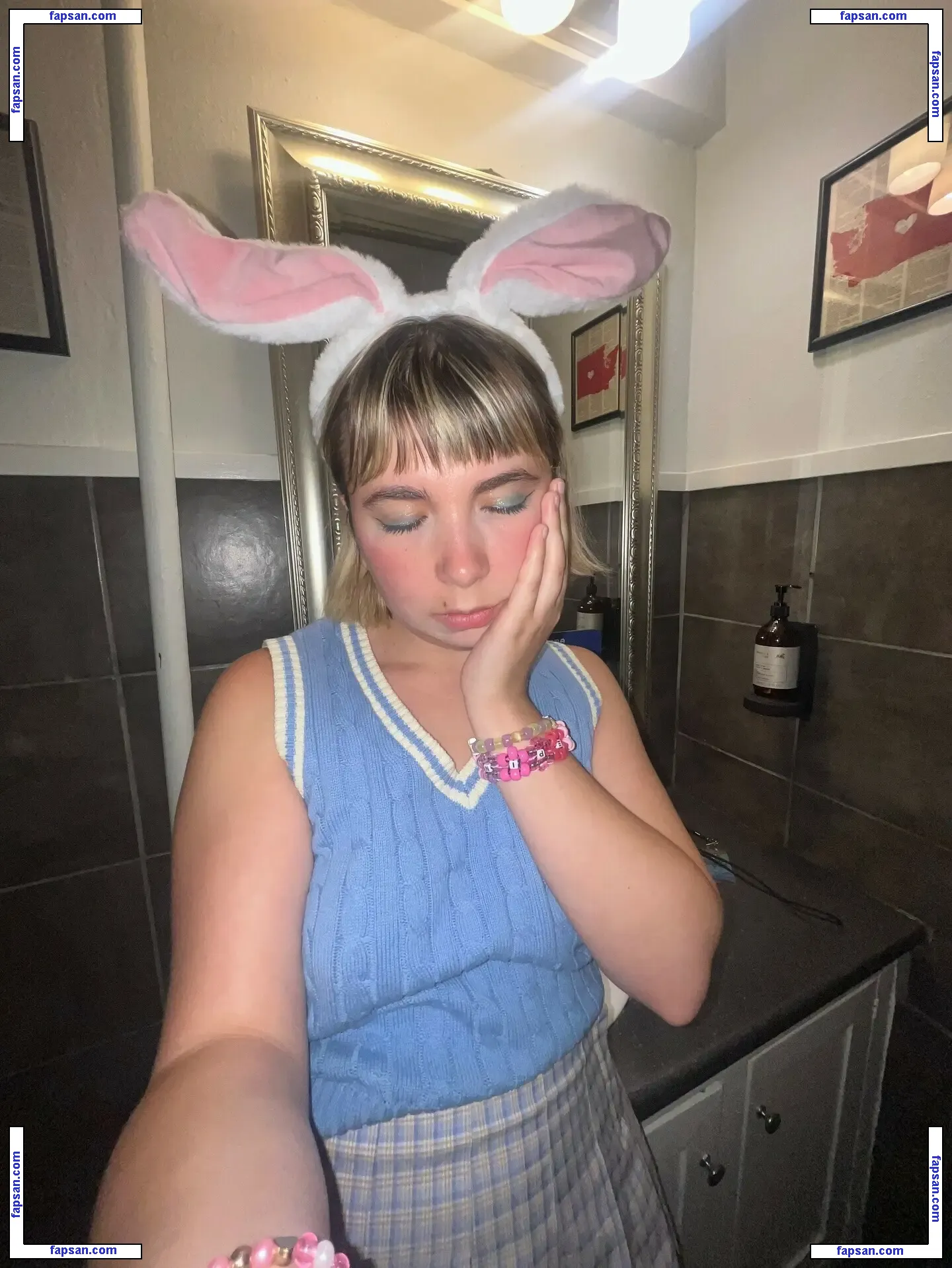 Lili Trifilio nude photo #0003 from OnlyFans
