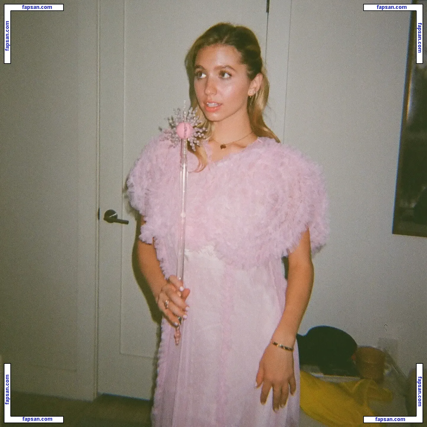 Lilia Buckingham nude photo #0029 from OnlyFans