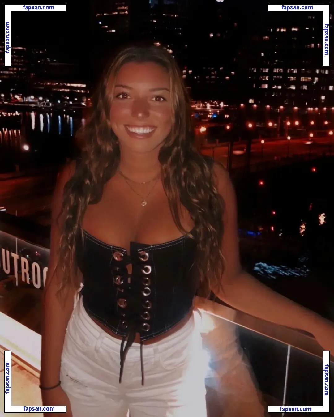 LILIANA FLORINO nude photo #0017 from OnlyFans